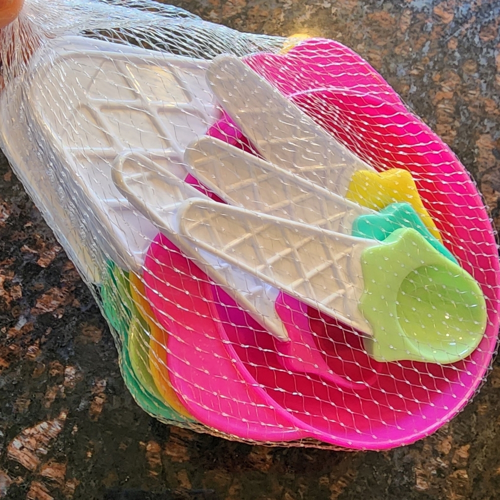 8 Piece Colorful Icecream Dessert Bowls